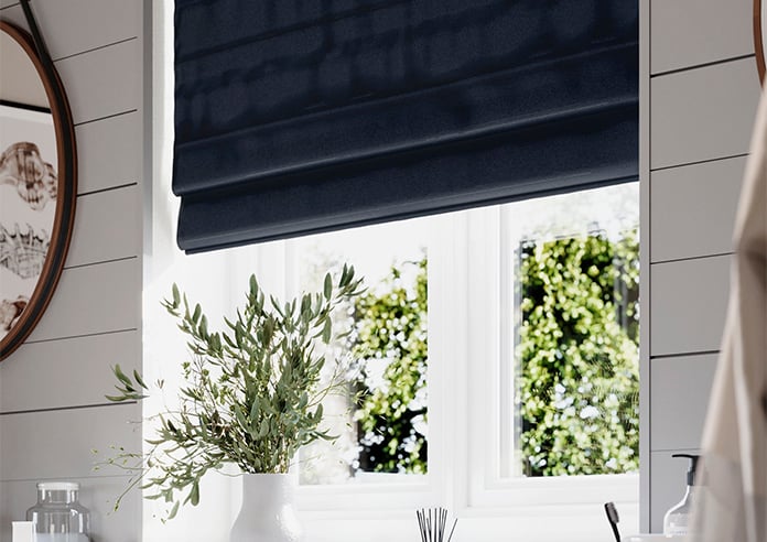 Lucerne Faux Silk, Noir - Roman Blind - Image 5